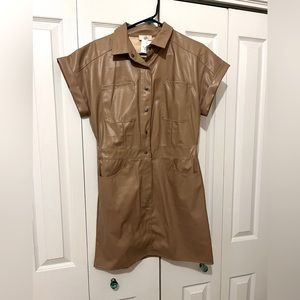 Never worn* Camel Leather Button up dress Size: L